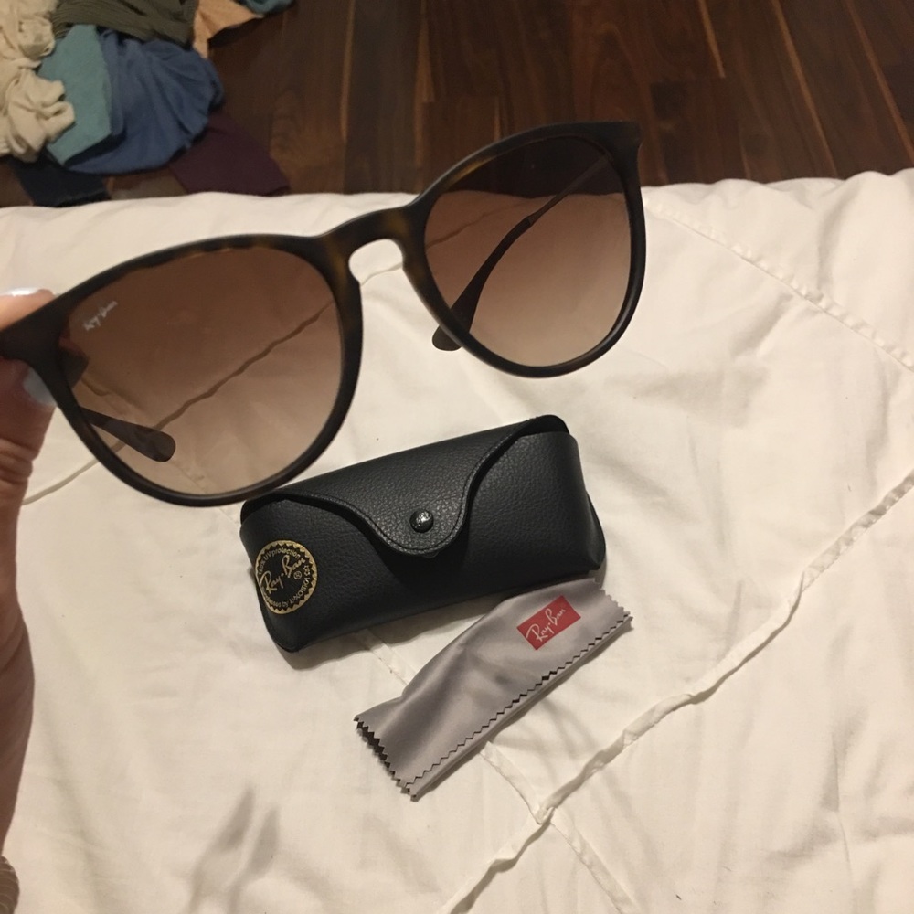 Ray-Bans - Picture 2 of 3